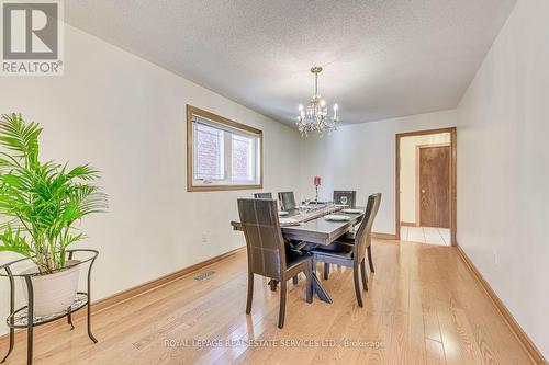 2627 Comet Court, Mississauga, ON - Indoor Photo Showing Dining Room