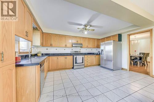 2627 Comet Court, Mississauga, ON - Indoor Photo Showing Kitchen With Double Sink