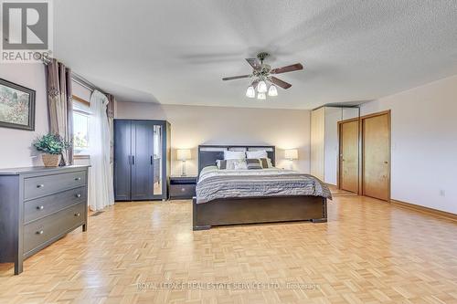 2627 Comet Court, Mississauga, ON - Indoor Photo Showing Bedroom