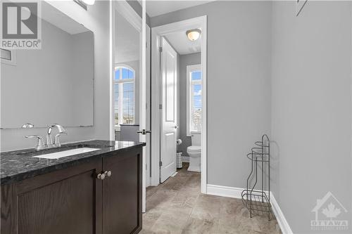 634 Silver Spruce Way, Ottawa, ON - Indoor Photo Showing Bathroom