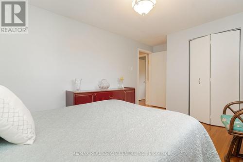 38 Basildon Crescent, Brampton, ON - Indoor Photo Showing Bedroom