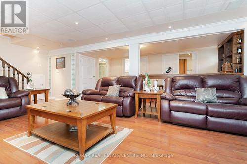 38 Basildon Crescent, Brampton, ON - Indoor Photo Showing Living Room