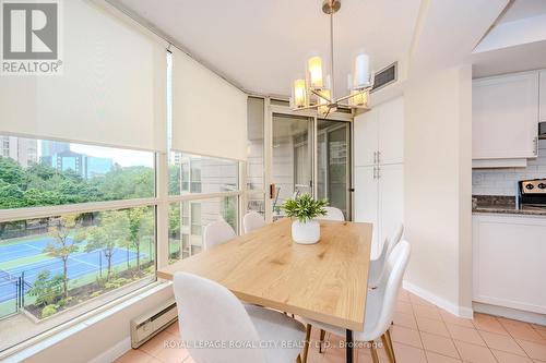 406 - 55 Kingsbridge Garden Circle, Mississauga, ON - Indoor Photo Showing Dining Room