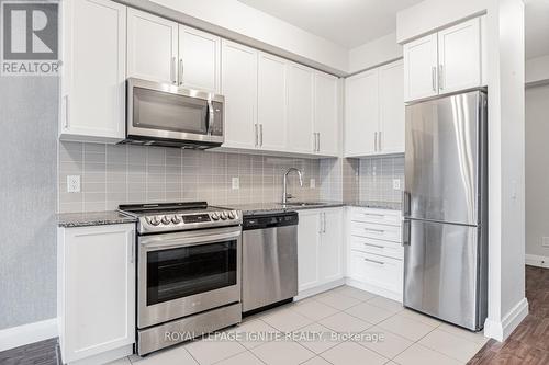 806 - 840 Queens Plate Drive, Toronto, ON - Indoor Photo Showing Kitchen With Upgraded Kitchen