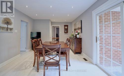 2208 Waycross Crescent, Mississauga, ON - Indoor Photo Showing Dining Room