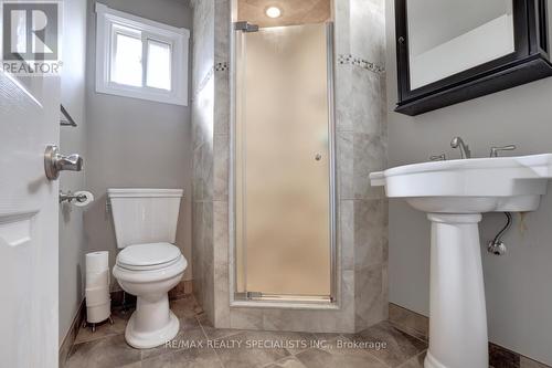 2208 Waycross Crescent, Mississauga, ON - Indoor Photo Showing Bathroom