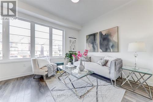 21 Fusilier Drive, Toronto, ON - Indoor Photo Showing Living Room