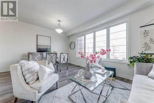 21 Fusilier Drive, Toronto, ON - Indoor Photo Showing Living Room