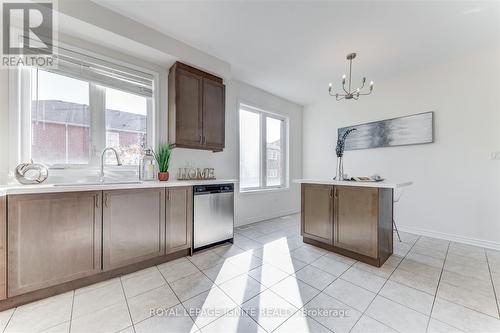 21 Fusilier Drive, Toronto, ON - Indoor Photo Showing Kitchen