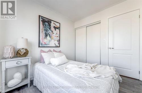 21 Fusilier Drive, Toronto, ON - Indoor Photo Showing Bedroom