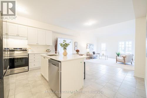 111 Robin Trail, Scugog, ON - Indoor Photo Showing Kitchen