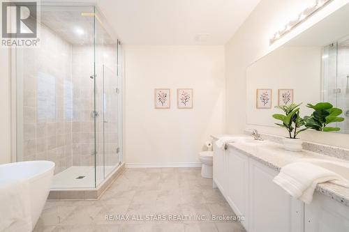 111 Robin Trail, Scugog, ON - Indoor Photo Showing Bathroom