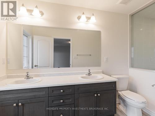 1147 Dragonfly Avenue, Pickering, ON - Indoor Photo Showing Bathroom