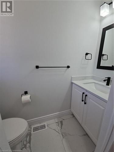 105 Activa Avenue, Kitchener, ON - Indoor Photo Showing Bathroom