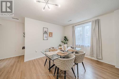 1006 - 75 Weldrick Road E, Richmond Hill, ON - Indoor Photo Showing Dining Room