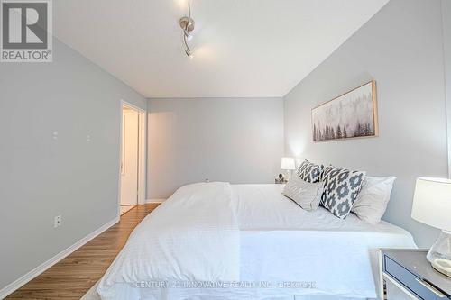 1006 - 75 Weldrick Road E, Richmond Hill, ON - Indoor Photo Showing Bedroom