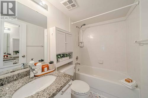 1006 - 75 Weldrick Road E, Richmond Hill, ON - Indoor Photo Showing Bathroom