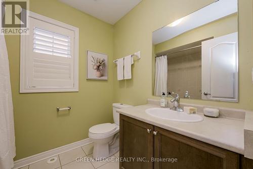 17 Ivy Stone Court, Markham, ON - Indoor Photo Showing Bathroom