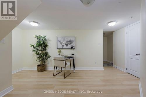 17 Ivy Stone Court, Markham, ON - Indoor Photo Showing Other Room