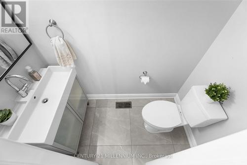 28 Mcgahey Street, New Tecumseth, ON - Indoor Photo Showing Bathroom