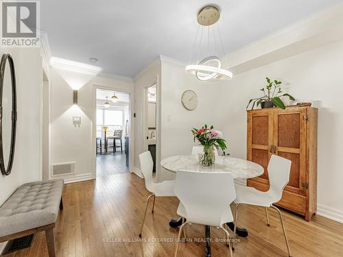 48 Wyatt Lane, Aurora, ON - Indoor Photo Showing Dining Room