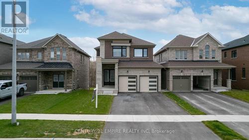 210 Ferragine Crescent, Bradford West Gwillimbury, ON - Outdoor With Facade