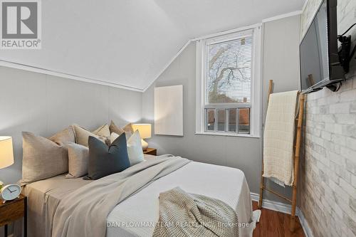 269 Court Street, Oshawa, ON - Indoor Photo Showing Bedroom