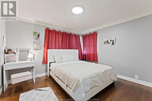 2725 Buckingham Drive, Windsor, ON - Indoor Photo Showing Bedroom