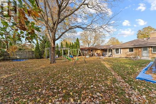 2725 Buckingham Drive, Windsor, ON - Outdoor