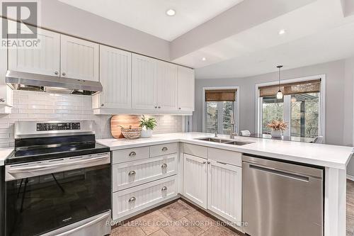 12 Smart Court, Collingwood, ON - Indoor Photo Showing Kitchen With Double Sink