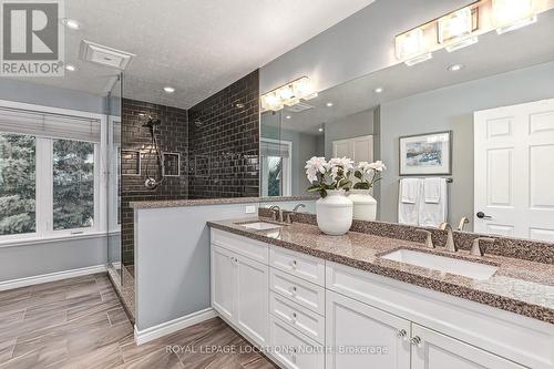 12 Smart Court, Collingwood, ON - Indoor Photo Showing Bathroom