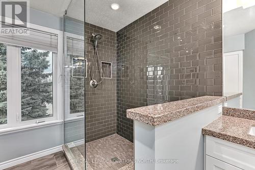 12 Smart Court, Collingwood, ON - Indoor Photo Showing Bathroom