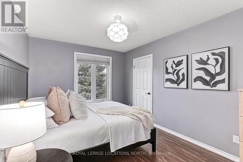 12 Smart Court, Collingwood, ON - Indoor Photo Showing Bedroom