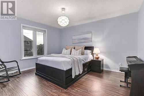 12 Smart Court, Collingwood, ON - Indoor Photo Showing Bedroom