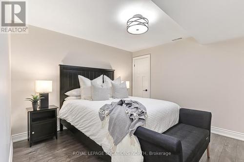 12 Smart Court, Collingwood, ON - Indoor Photo Showing Bedroom