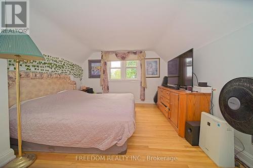 86 Neywash Street, Orillia, ON - Indoor Photo Showing Bedroom