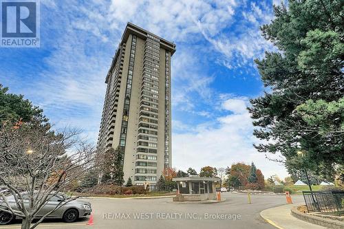 1108 - 1555 Finch Avenue E, Toronto, ON - Outdoor With Facade