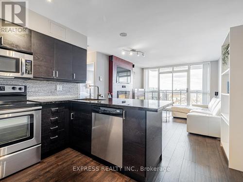 1800 - 33 Sheppard Avenue E, Toronto, ON - Indoor Photo Showing Kitchen With Upgraded Kitchen