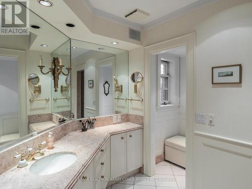 253 Dunvegan Road, Toronto, ON - Indoor Photo Showing Bathroom