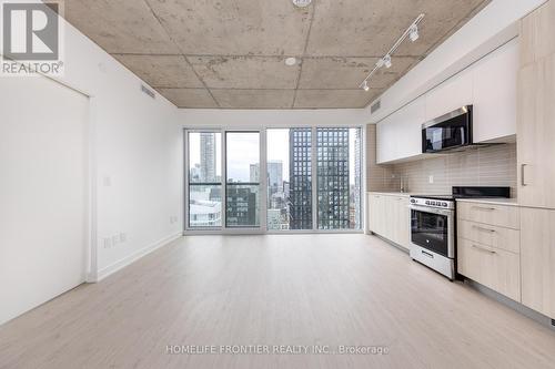 3004 - 65 Mutual Street, Toronto, ON - Indoor Photo Showing Kitchen