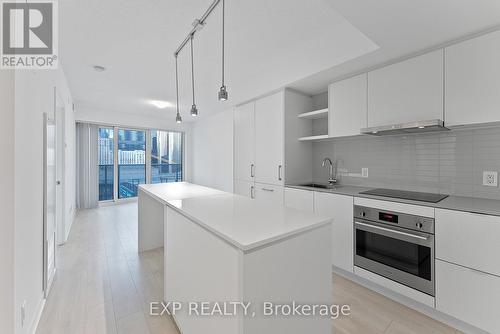 1503 - 88 Harbour Street, Toronto, ON - Indoor Photo Showing Kitchen With Upgraded Kitchen