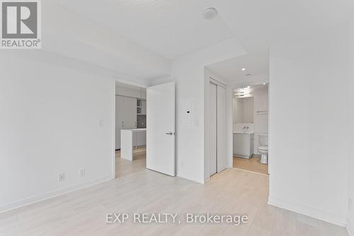 1503 - 88 Harbour Street, Toronto, ON - Indoor Photo Showing Other Room