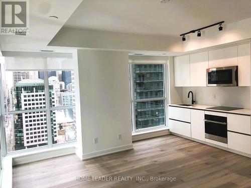 2007 - 327 King Street, Toronto, ON - Indoor Photo Showing Kitchen