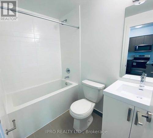 504 - 1603 Eglinton Avenue W, Toronto, ON - Indoor Photo Showing Bathroom