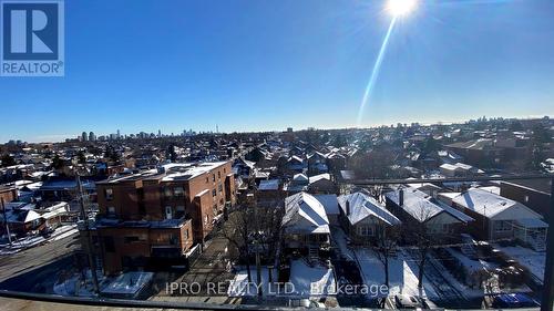 504 - 1603 Eglinton Avenue W, Toronto, ON - Outdoor With View