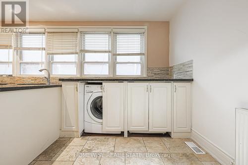 1 - 8 Ridge Hill Drive, Toronto, ON - Indoor Photo Showing Laundry Room