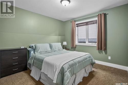 331 Klassen Crescent, Saskatoon, SK - Indoor Photo Showing Bedroom