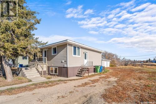 873 4Th Avenue Ne, Moose Jaw, SK - Outdoor