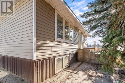 873 4Th Avenue Ne, Moose Jaw, SK - Outdoor With Exterior