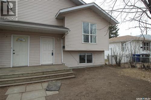 407 U Avenue S, Saskatoon, SK - Outdoor